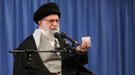 Rahbar: Republik Islam Iran Membatalkan Pemisahan Agama dari Politik