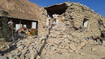 Hormozganda ýer titremesinde ejir çekenlere kömek bermek