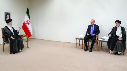 トルコ大統領が、イラン最高指導者と会談