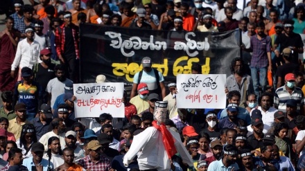 Sri Lanka, militari sgombrano manifestanti anti regime