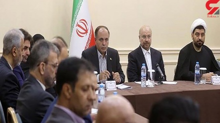Ğalibaf: İron de hamsuyə kişvəron 200 milyard dollar ticorəti hədəfon bə vırə rosniyış pidə.