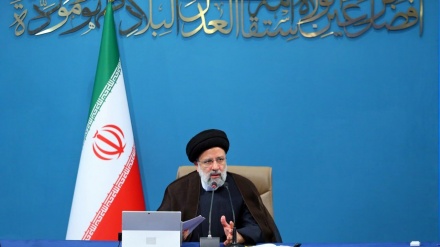 Ajetollah Raisi i jep mision ministrit të brendshëm për të ndjekur situatën e viktimave nga përmbytjet