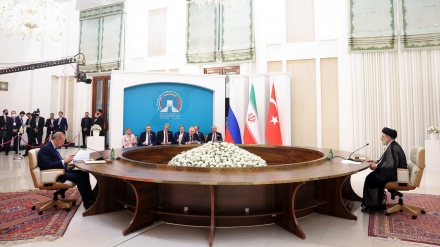 テヘランでのアスタナプロセス保証国会合が終了声明、「シリア危機に軍事的解決策なし」
