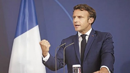 È la piaga del tempo quando i pazzi guidano i ciechi