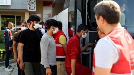 136 Afgan göçmen daha Türkiye'den sınır dışı edildi 