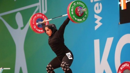 イスラム諸国競技大会重量挙げ；イラン女子初の金メダルを獲得