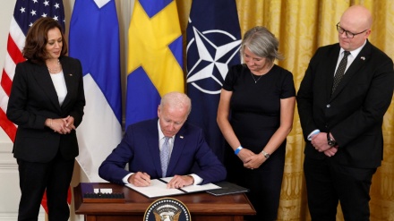 Biden nënshkroi dokumentet e anëtarësimit të Finlandës dhe Suedisë në NATO