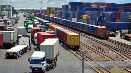 イラン外務次官、「イランによる対中央アジア諸国輸出が40%増加」
