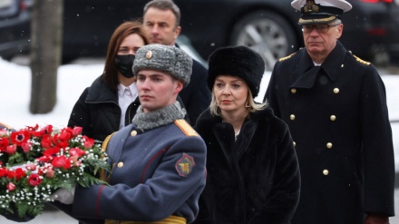 Truss n'a pas froid... aux yeux ?