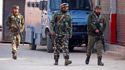 कश्मीर में मतदान अधिकार को लेकर चुनाव आयोग के बयान से घमासान, भाजपा ने कहा बयान बिल्कुल दुरुस्त