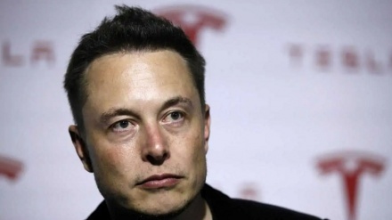 Auto, Musk vende azioni Tesla per 7 mld 