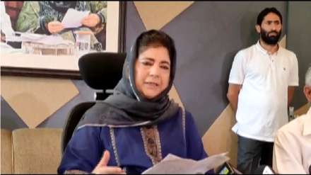 केन्द्र सरकार के फ़ैसले से भड़की कश्मीरी जनता, बताया बुरे होंगे परिणाम...वीडियो रिपोर्ट