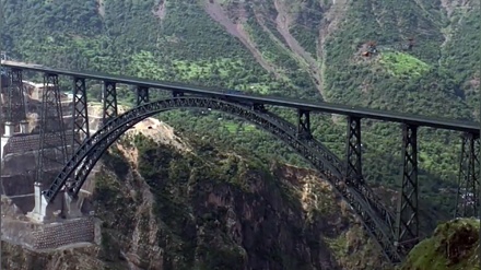 Дунёдаги энг баланд темирйўл кўприги (видео)