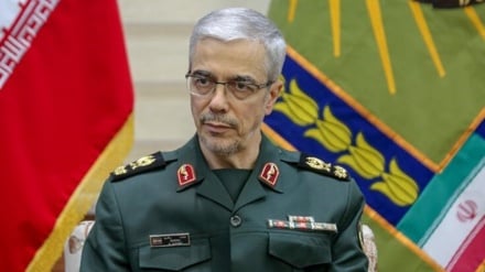 Irani prodhon raketa balistike të afta për të goditur objektivat detare në lëvizje