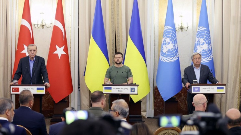 نشست سه جانبه سران اوکراین ، ترکیه و دبیرکل سازمان ملل در غرب اوکراین