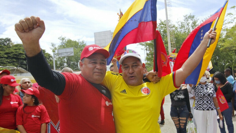 ベネズエラとコロンビア、3年ぶり国交回復