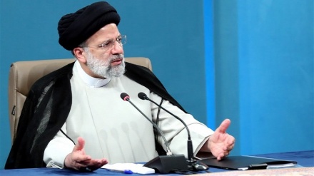 President Raeisi asks Iranians to keep observing COVID protocols