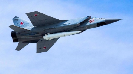 Les MiG russes tirent des Kinzhal 