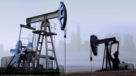 原油先物は反落、OPECプラス早期減産の懸念後退で　　　　　　　　　　　