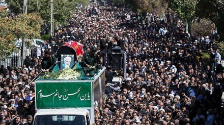 Tasyi' Jenazah Ayatullah Naseri, Isfahan (2)