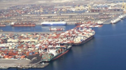 הודו העבירה לאיראן 6 מנופי נמל ניידים