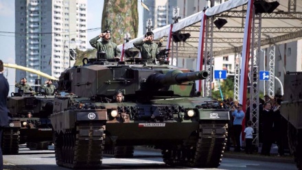 Poland signs $5.8bn arms deal with S Korea to replace weapons sent to Ukraine