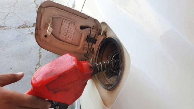 کاهش قیمت بنزین در افغانستان