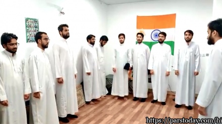 शिया मुसलमानों के सबसे बड़े धार्मिक केंद्र क़ुम में अलग अंदाज़ में मनाया गया भारत का 75वां स्वतंत्रता दिवस + वीडियो