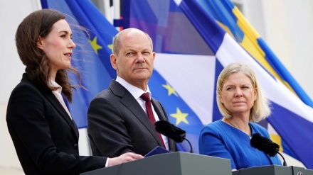 Germania dice no al divieto visti ai russi in Europa