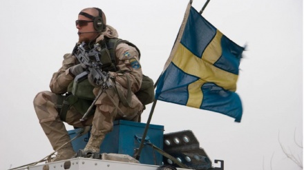 Svezia si unirà al programma di addestramento di soldati ucraini 