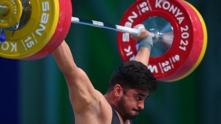 وزنه‌بردار ایرانی در بازی‌های کشورهای اسلامی، مدال طلا گرفت
