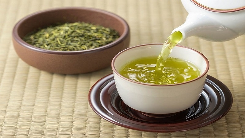 نوشیدن چای سبز به کاهش زوال عقل ناشی از افزایش سن کمک می کند
