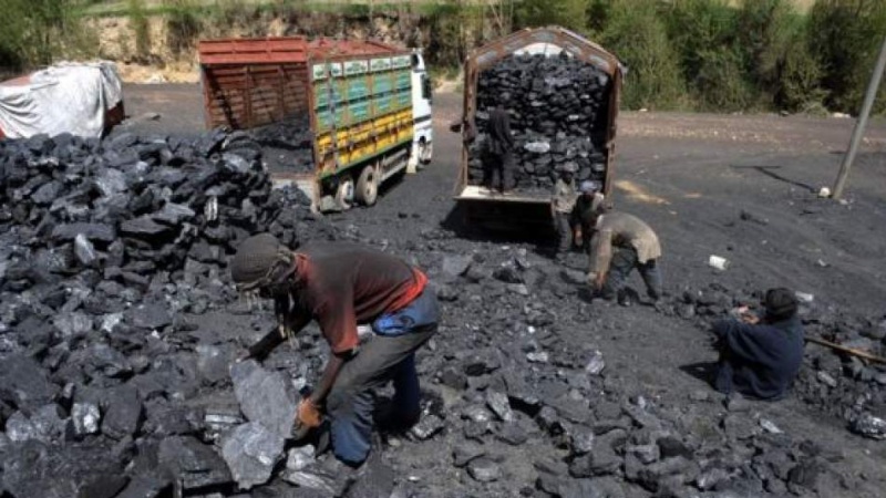 پاکستان تعرفه گمرکی زغال سنگ وارداتی از افغانستان را افزایش داد
