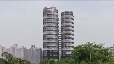 India Hancurkan Menara Kembar Supertech Noida