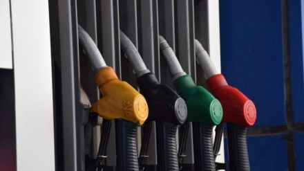 Italia, carburanti, ancora aumenti al self e al servito 