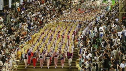 徳島・阿波踊りで819人がコロナ感染、祭礼でクラスター発生か