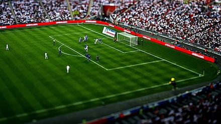 Голни нишонламоқчи бўлган футболчи ҳалокатга учради (видео)