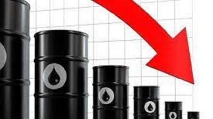 La tendenza al ribasso dei prezzi del petrolio nel mercato mondiale