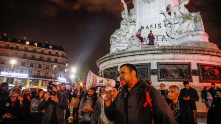 Demo Ribuan Warga Prancis Menuntut Pengunduran Diri Macron