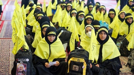 Upacara Pelepasan Rombongan Siswa Iran ke Karbala