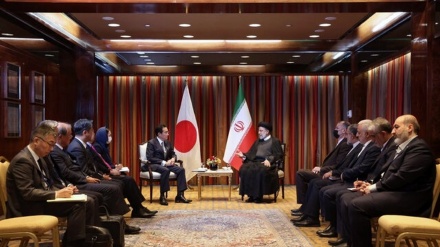 伊朗总统莱希会晤日本首相岸田文雄