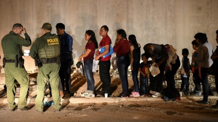 米・メキシコ国境で不法移民８人が溺死