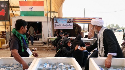 (FOTO) Najaf, famiglia irachena ed i pellegrini - 2