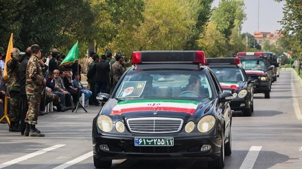 Parade Angkatan Bersenjata Iran di Ahvaz dan Ardabil (2)