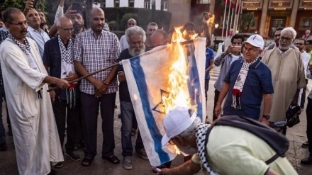 Manifestazioni dei marocchini contro i legami del loro governo con Israele