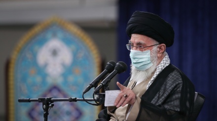 تأکید رهبر معظم انقلاب اسلامی بر عقب راندن استکبار جهانی توسط ایران