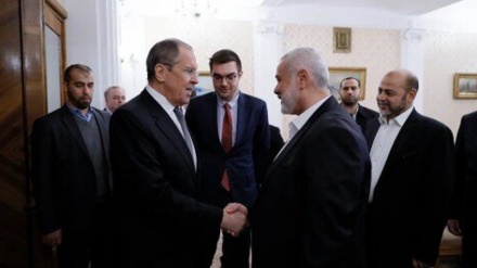 Lavrov takohet në Moskë me delegacionin e Hamasit të kryesuar nga Ismail Haniyeh