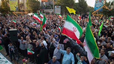 Иранның әртүрлі қалаларында халық тәртіпсіздікті бұзушыларға қарсы шеруге шықты