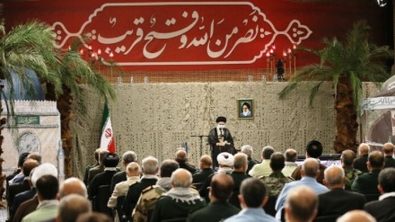 سخنان رهبرمعظم انقلاب اسلامی دردیدار جمعی از پیشکسوتان و فرماندهان دفاع مقدس 