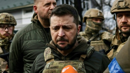 ウクライナ大統領が交通事故に巻き込まれるも、深刻なけがなし